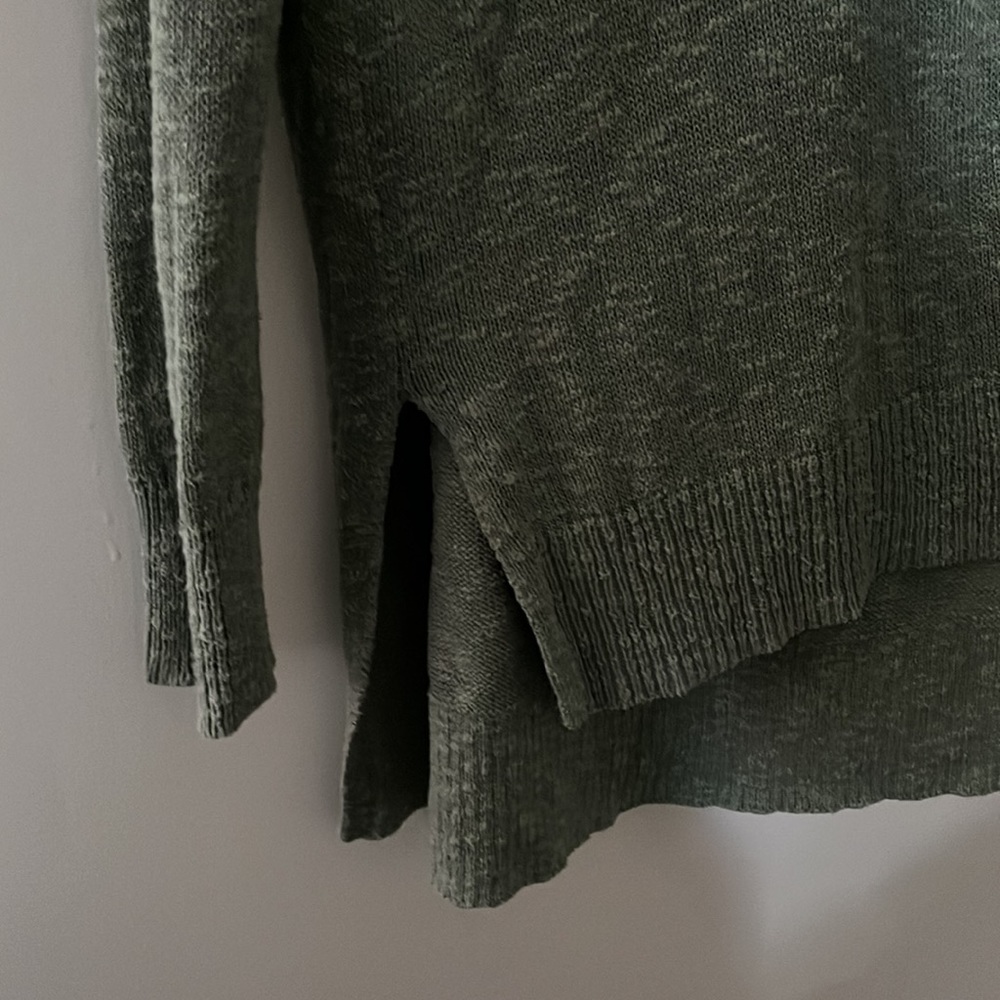 SOLD Rachel Zoe Sweater - Picture 7 of 7